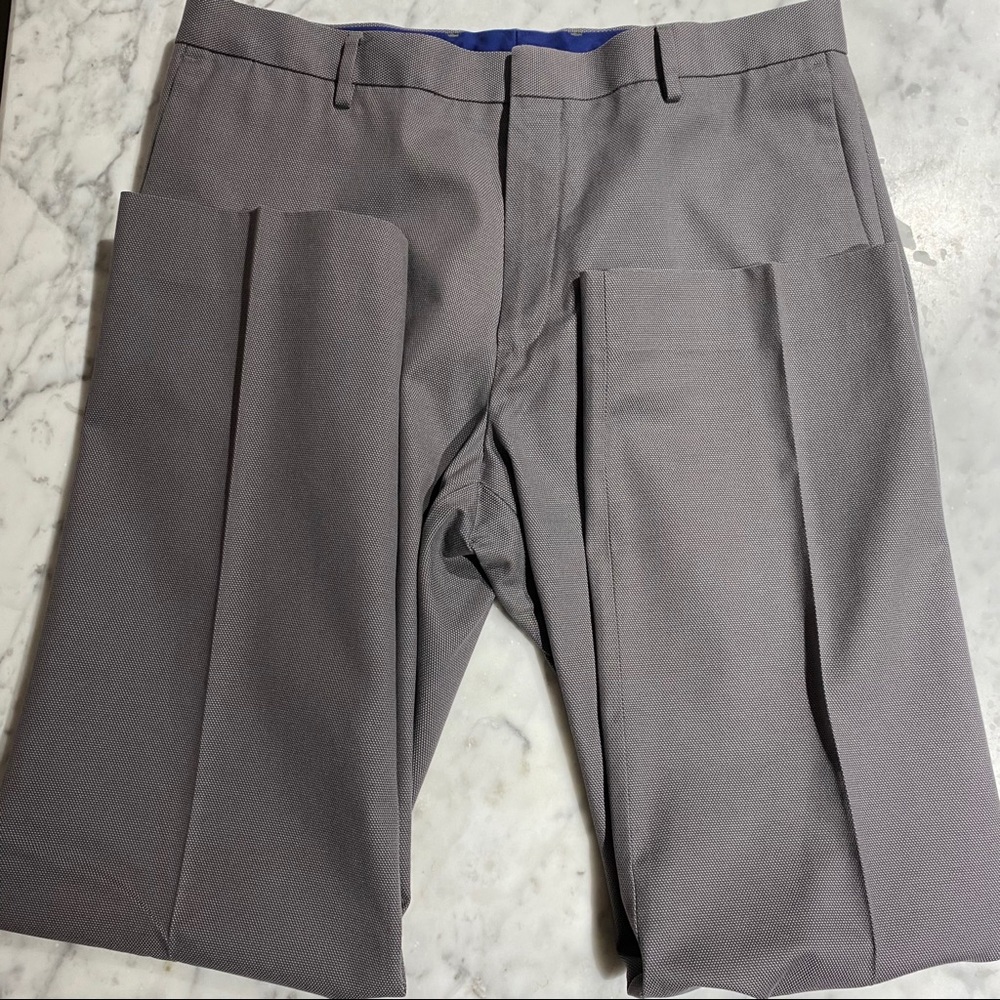 Banana Republic Non Iron Slim Fit NWOT 35 x 30.5
